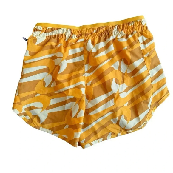 Nike Swoosh Dri-Fit Gold Yellow Running Shorts Training XS - Picture 2 of 7